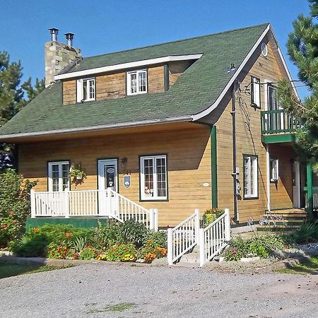Gite La Halte Du Verger Bed And Breakfast Rivière-du-Loup Kültér fotó