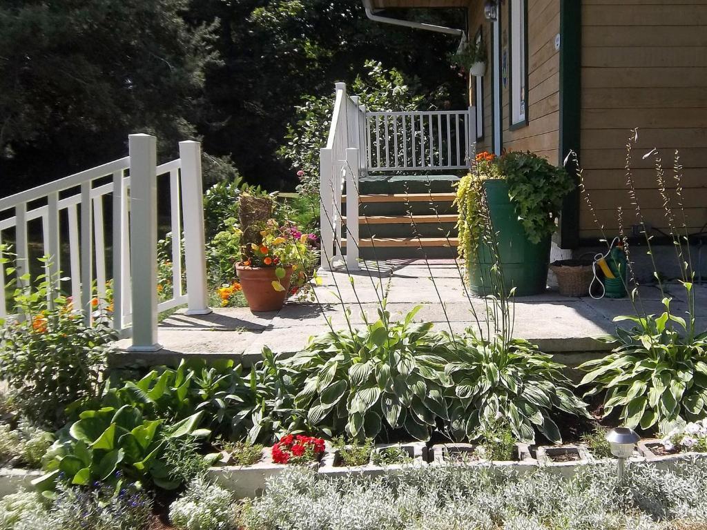 Gite La Halte Du Verger Bed And Breakfast Rivière-du-Loup Kültér fotó